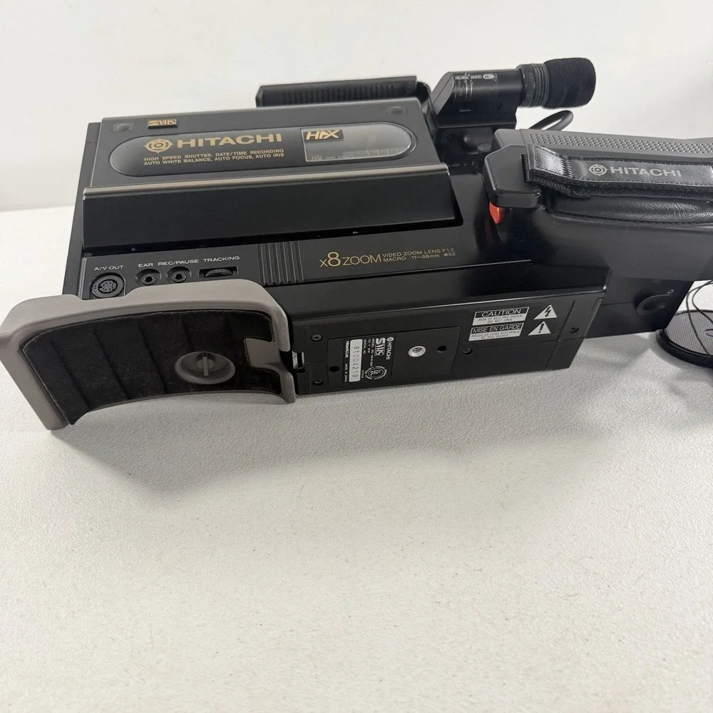 Hitachi VM-6100A S-VHS Camcorder Video Camera POWERS ON AS IS READ